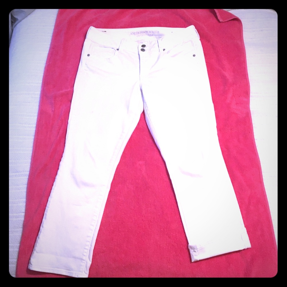 White American Eagle Jeans